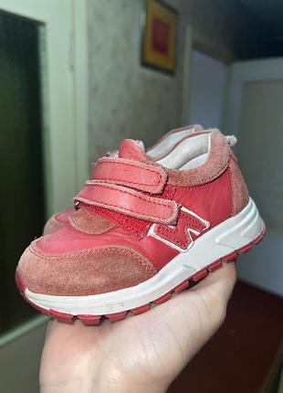 Дитячі кросівки оригінал new balance червоні