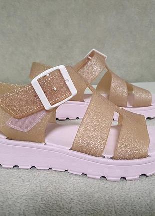 Силиконовые босоножки skechers luxe foam