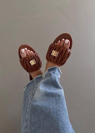 Женские брендовые тапочки m1u m1u matelassé nappa ginger slides