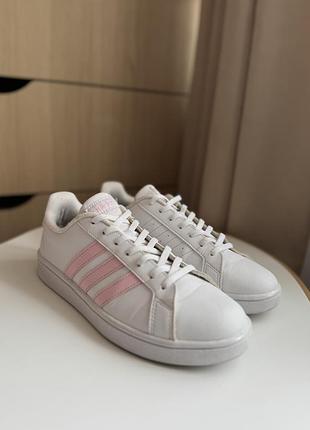 Кросівки adidas grand court 2.0 розмір 41
