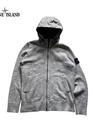 Stone island светр на блискавці з патчем сріблястий вовна розмір l