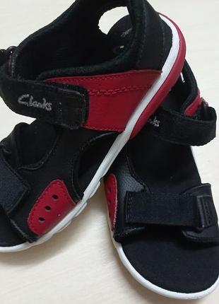 Босоножки сандали кожа мал.32-31 р.clarks индии