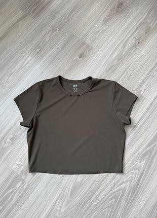 Футболка uniqlo