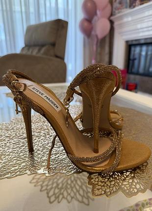Босоніжки steve madden bryanna