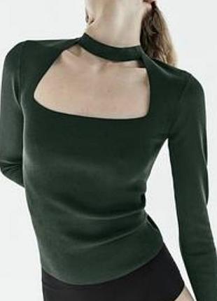 Смарагдова кофточка zara s розмір з чокером і вирізом на грудях, кофточка з рукавами