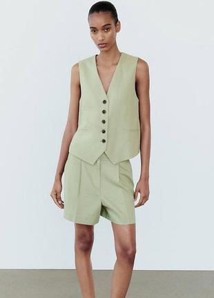 Жилет zara пастельно оливковий