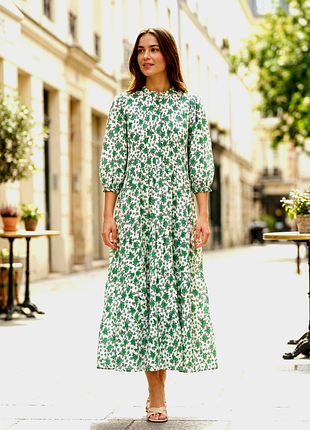 Zara восхитительное ярусное белое вискозное платье и цветочный принт