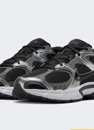 Nike v5 rnr
black/ black-anthracite-smoke grey