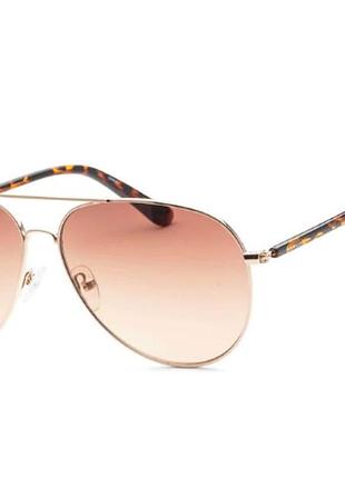 Окуляри сонцезахисні calvin klein. цвет: unisex gold. размер: ширина лінзи: 60,0 мм ширина мосту: 13,0 мм захист лінз: 100% захист від ультрафіолету