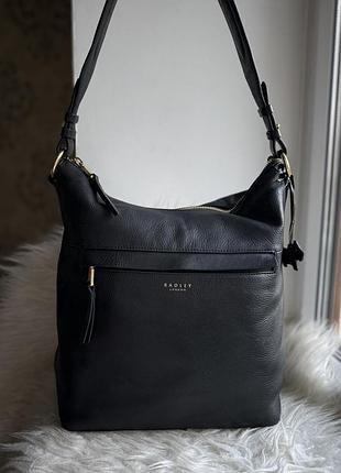 Кожаная сумка-хобо radley london из серии postman mews