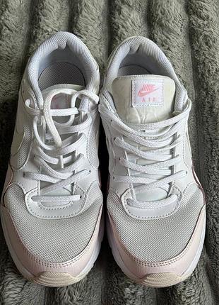 Жіночі кросівки nike розмір 40 білого кольору