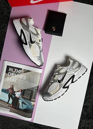 🌺жіночі кросівки nike v5 rnr white metallic beige