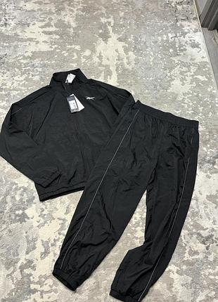 Чоловічий спортивний костюм reebok