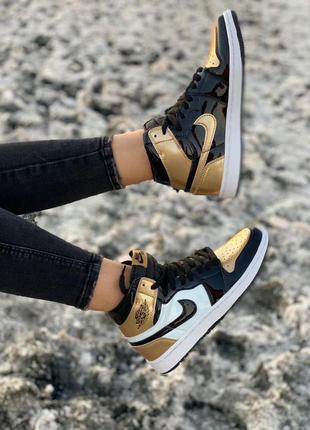 💥💛nike air jordan 1 patent black white gold💛💥женские кроссовки найк джордан высокие