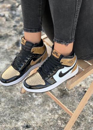 💥💛nike air jordan 1 patent black white gold💛💥женские кроссовки найк джордан высокие2 фото