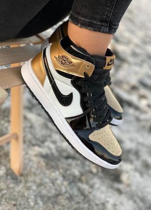 💥💛nike air jordan 1 patent black white gold💛💥жіночі кросівки найк джордан високі5 фото