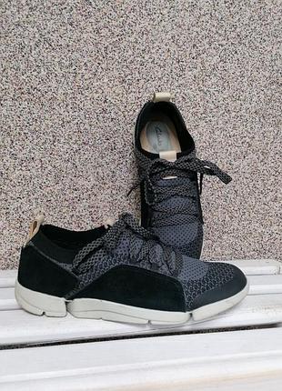 Кроссовки clarks
