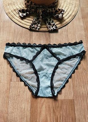 Соблазнительные абсолютно прозрачные кружевные трусики victoria’s secret
