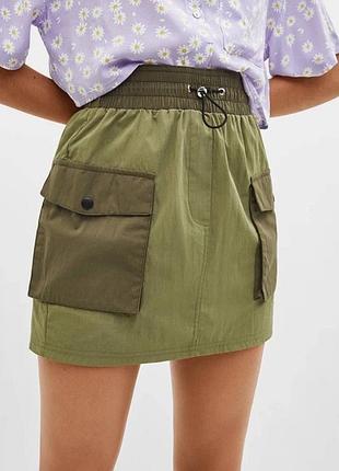 Міні-спідниця bershka