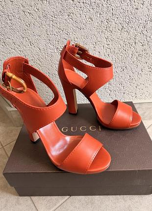 Жіночі босоніжки gucci оригінал