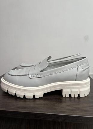 Мокасины, оксфорды, лоферы