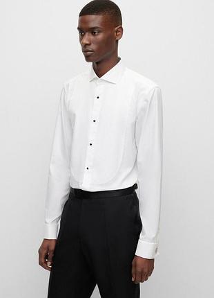 Рубашка slim fit.