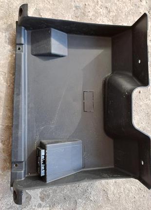 Защита корпус бардачка 6l1857103b seat ibiza iii рестайл 05-08 b 5d 1.4b16v