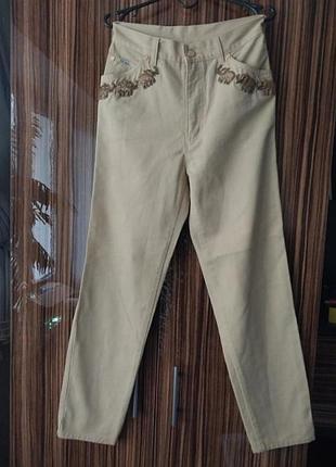 Шикарные винтажные джинсы escada