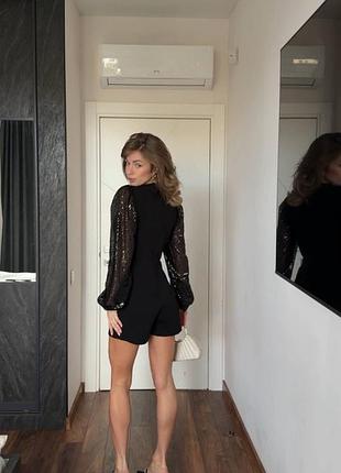 Стильный комбинезон с пайетками - must-have для вечерних выходов