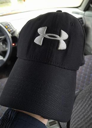 Кепка under armour