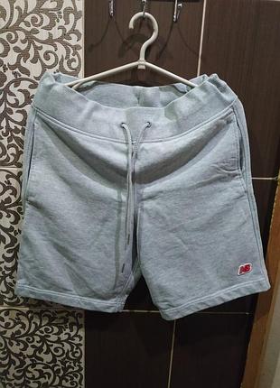 Мужские шорты new balance essentials sweat shorts gray originals