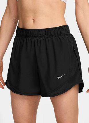 Nike женские шорты s/m оригинал