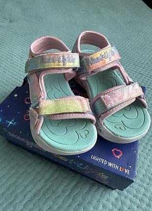 Сандалії skechers на дівчинку 30 р.