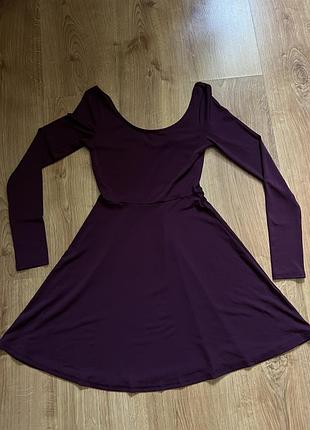 Це фіолетова сукня h&m divided