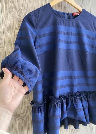 Романтична блуза від max mara