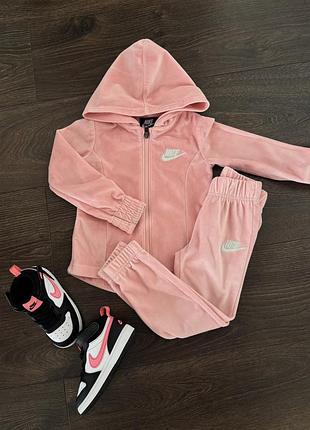 Велюровый спортивный костюм nike оригинал 2-3 года