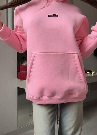 Oversize худі з м’якої тканини - ідеальний варіант для прогулянок, подорожей або просто chill-дня вдома