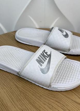 Оригінальні шльопанці nike