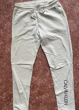 Спортивні жіночі штани calvin klein jeans — оригінал xs/s