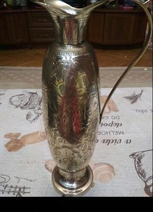 Ваза колекційна латунь,зроблена в непалі,стара річ,ручна робота,631 грам вага 36см,два роки тому палірувалась пастою,стан ідеальний!