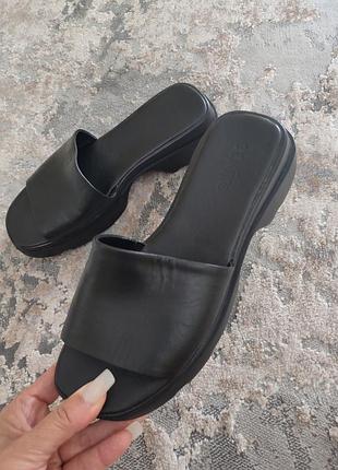 Шлепанцы кожаные 40