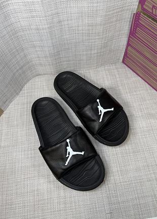 Оригінальні шльопанці jordan