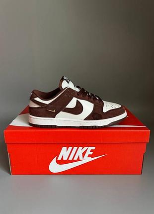 Уцінка жіночі кросівки nike sb dunk low sail red sepia/metallic gold