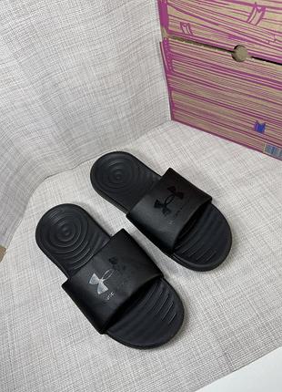 Оригінальні шльопанці under armour