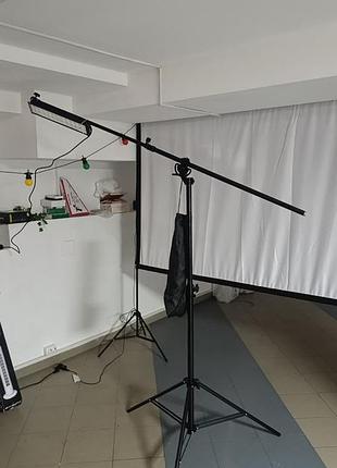 Професійний студійний журавель (boom arm) зі стійкою та противагою