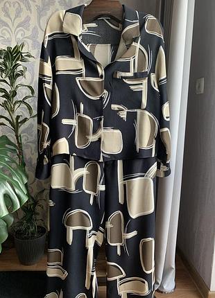 Жіночий брючний костюм-двійка zara