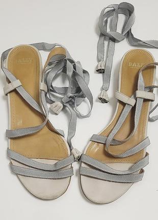 Босоніжки bally