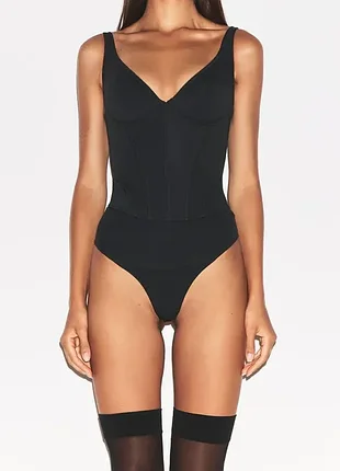 Формирующие трусики стринги skims cotton shapewear high-waisted thong
