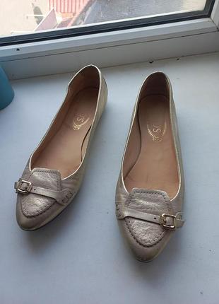 Кожаные балетки лоферы tod's оригинал золотые металлик размер 38.5 стелька 25.5
