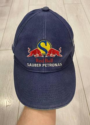 Оригінальна гоночна вінтажна кепка red bull sauber petronas one size